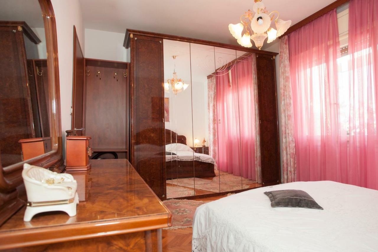 Apartment Dolores Сплит Экстерьер фото