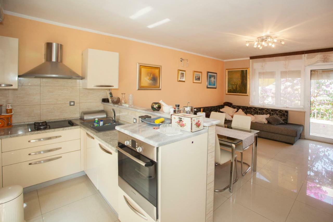 Apartment Dolores Сплит Экстерьер фото